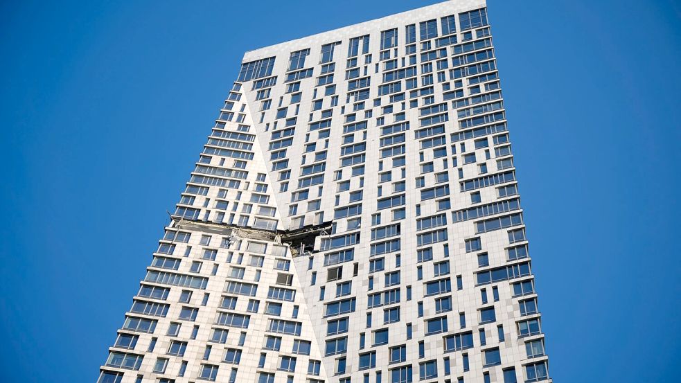 Eine Drohne hat den markanten Wolkenkratzer in der Mosfilmowskaja-Straße in Moskau beschädigt. Foto: Uncredited