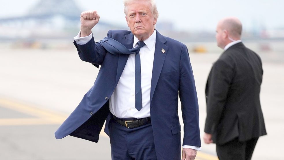 Will Trump den Iran zu einer gewaltsamen Reaktion provozieren? (Archivbild) Foto: Evan Vucci/AP/dpa