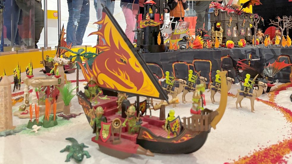 Seit Ende März ist die Playmobilausstellung bereits im Energie-Erlebnis-Zentrum zu sehen. Bald eröffnet eine zweite im Historischen Museum. Foto: Udo Hippen