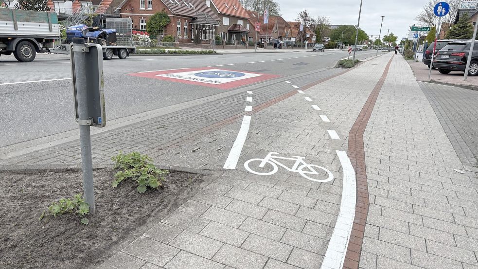 Diese neue Wegführung zeigt den Radfahrern deutlich, dass sie nun auf die Fahrbahn wechseln müssen. Foto: Rebecca Kresse