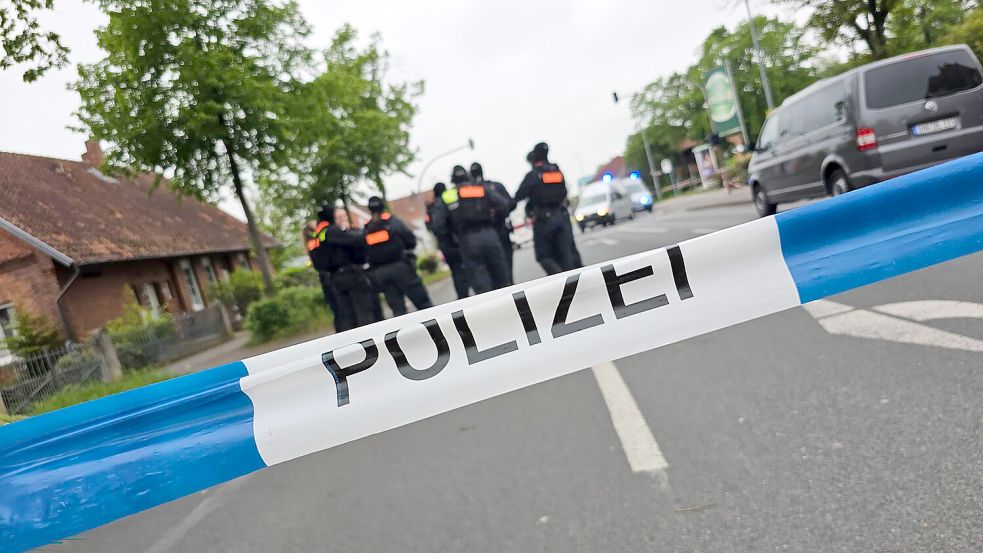 Bei einem Schusswechsel im niedersächsischen Nienburg wurde eine Person getötet. Foto: dpa