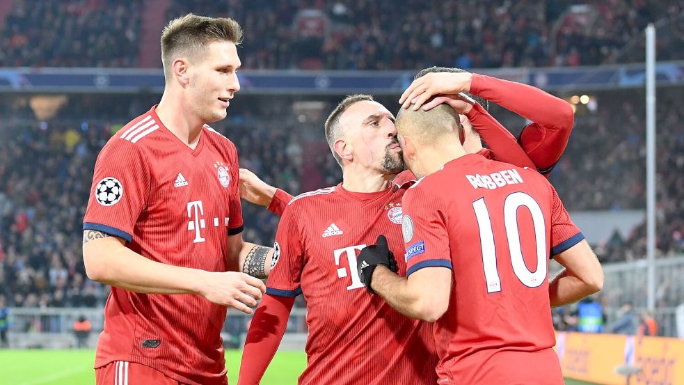 Seine größten Erfolge feierte Niklas Süle (l) mit dem FC Bayern. (Archivfoto) Foto: Sven Hoppe