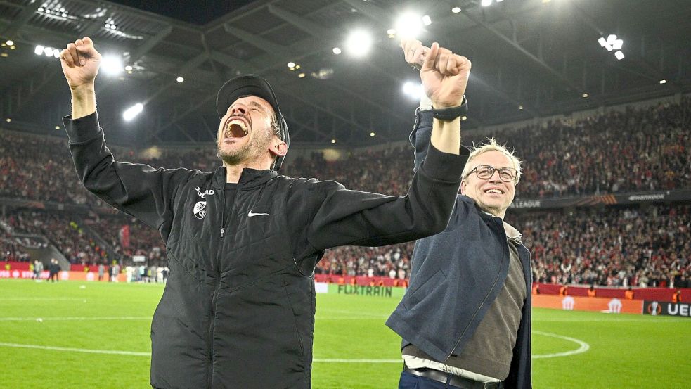 Erst im zweiten Jahr als Cheftrainer: Freiburgs Julian Schuster. Foto: Tom Weller/dpa