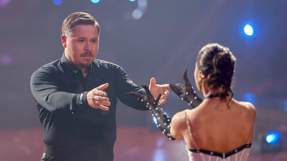 Gustav Schäfer zeigt sein Können normalerweise am Schlagzeug, bei „Let’s Dance“ nun auch auf der Tanzfläche. (Archivbild) Foto: Rolf Vennenbernd