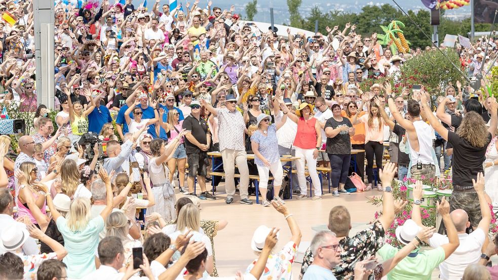 Bunt, laut, ausgelassen, so geht es regelmäßig beim „Fernsehgarten“ zu. (Archivfoto) Foto: Hannes P Albert