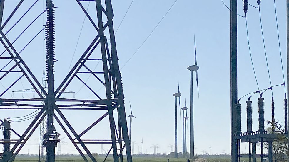 Blick auf die alten Anlagen des Windparks Simonswolde. Foto: Christin Wetzel