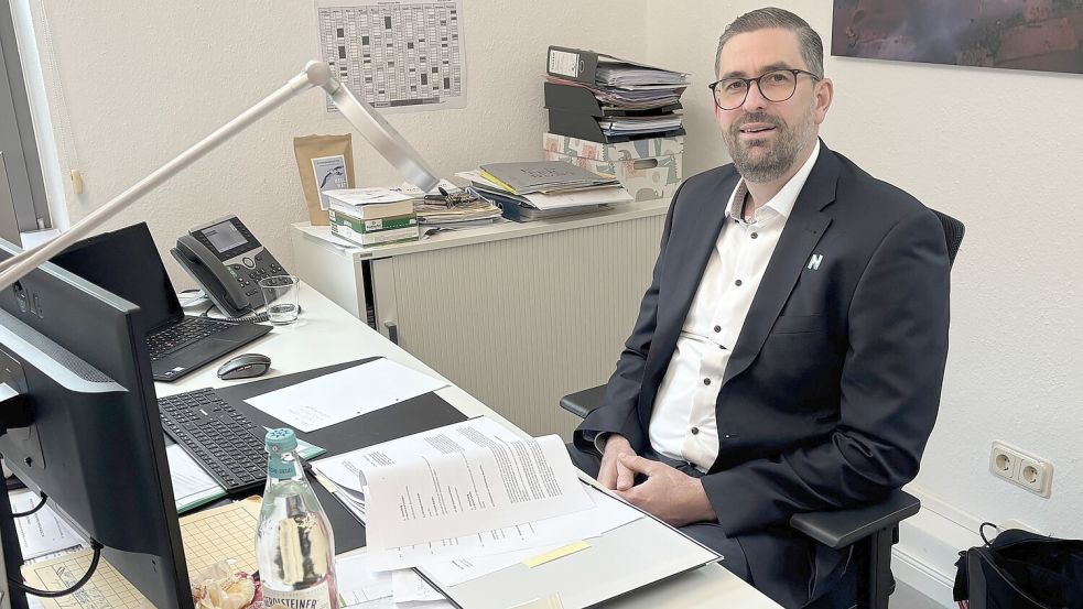 Stadtbauraut Christian Pohl ist jetzt auch für die Planungen des Freibadneubaus in Norddeich zuständig. Foto: Rebecca Kresse
