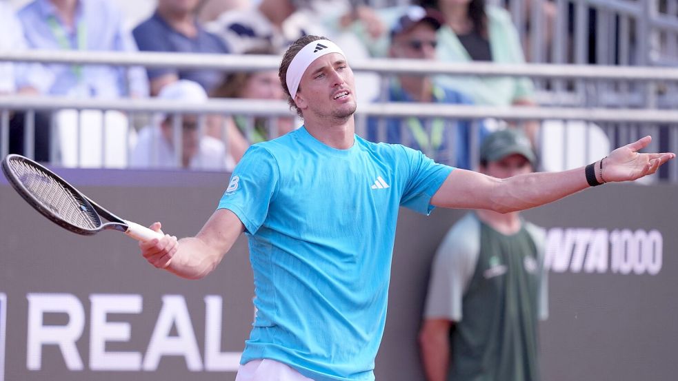 Alexander Zverev verlor im Rom überraschend im Achtelfinale. Foto: Alfredo Falcone