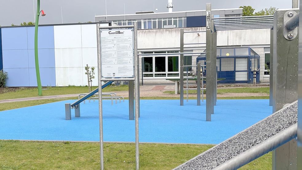 Der Calisthenics-Park ist auf dem Gelände der IGS Aurich. Foto: Lasse Paulsen