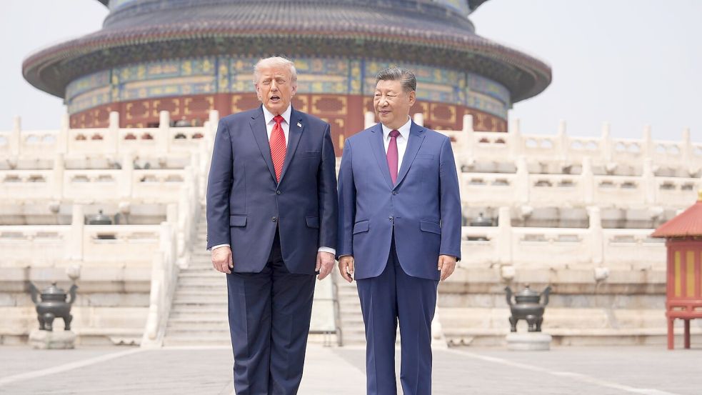 Nach den ersten Gesprächen zeigte Xi Trump den Himmelstempel in Peking. Foto: Mark Schiefelbein