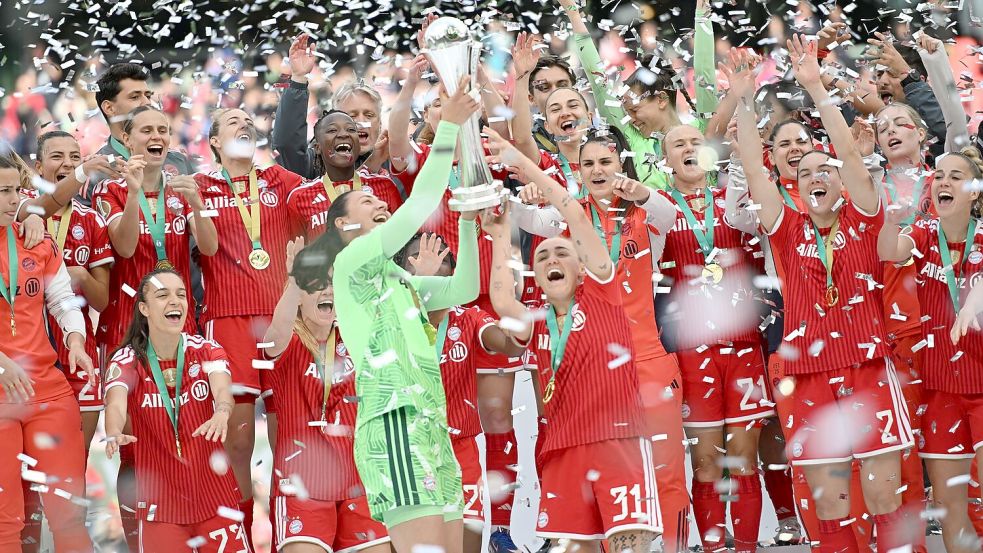Die Münchnerinnen feiern wieder. Foto: Fabian Strauch/dpa