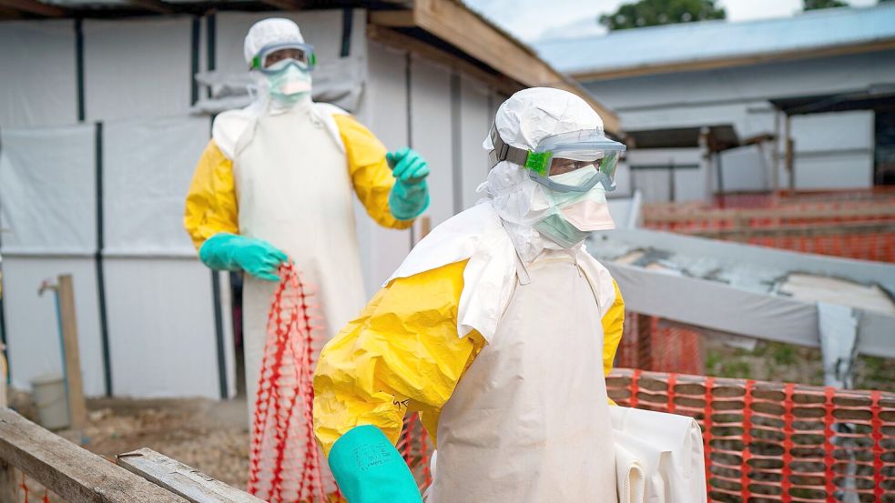 In der Demokratischen Republik Kongo ist das gefährliche Ebola-Fieber ausgebrochen. Behörden sind in Sorge. (Archivbild) Foto: Jerome Delay/AP/dpa