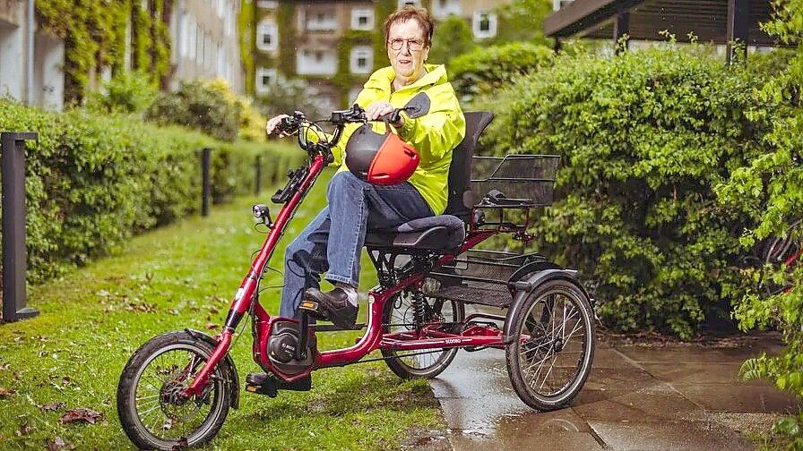 Bis zu ihrem Geburtsort: Marisa Stollberg will auf drei Rädern über die Alpen. Foto: Florian Quandt