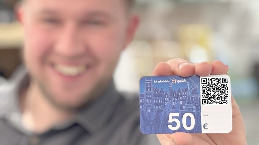 Einfach mitmachen und gewinnen: Zum fünften Geburtstag des Stadtgutscheins werden über die Auricher Schnitzeljagd fünf 50-Euro-Gutscheine verlost. Foto: Udo Hippen