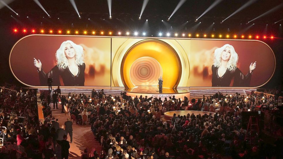 Musik-Ikone Cher erhielt bei den Grammys 2026 einen Ehrenpreis. (Archivbild) Foto: Chris Pizzello/Invision/AP/dpa