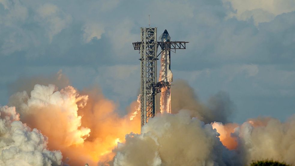 Über einen Börsengang von SpaceX wird schon lange spekuliert. (Archivbild) Foto: Eric Gay/AP/dpa