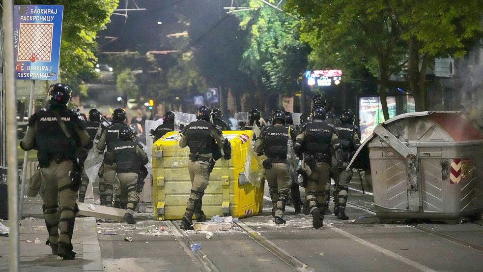 Am Rande der Kundgebung kam es zu Ausschreitungen. Foto: Darko Vojinovic