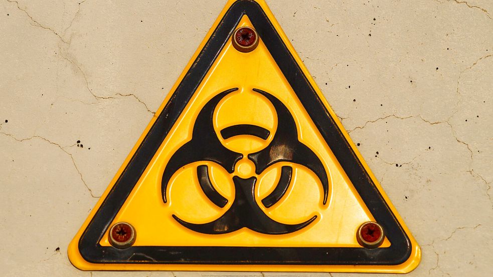 Bakterien können Pandemien auslösen: Dieses Zeichen warnt vor der biologischen Gefahr. Foto: IMAGO/Pond5 Images