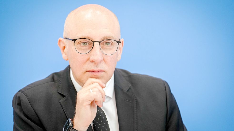 Selen fordert mehr Befugnisse für seine Behörde. Foto: dpa/Kay Nietfeld