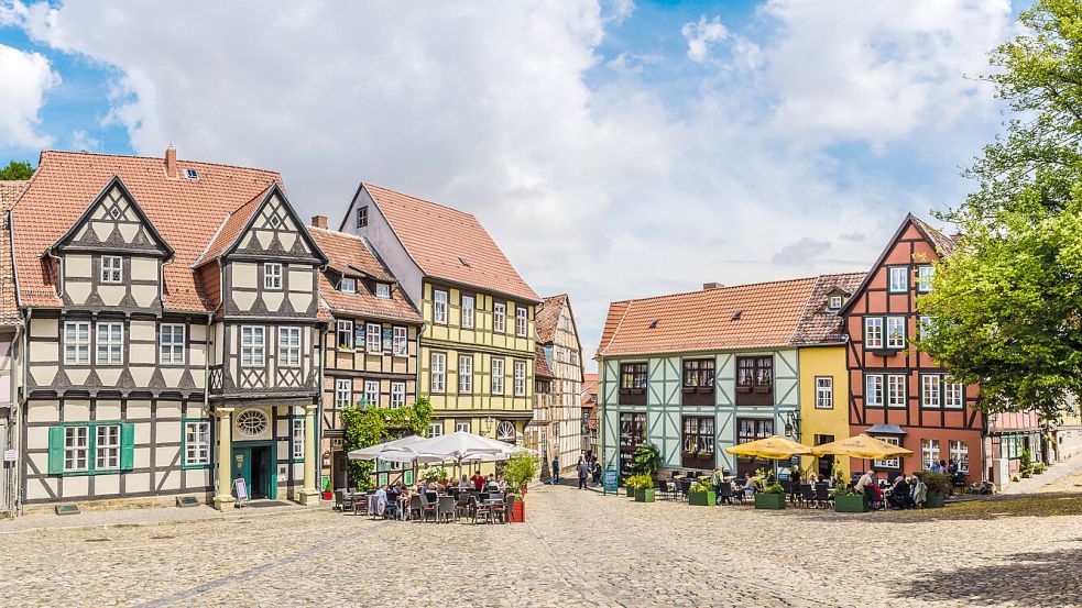 Quedlinburg über 1000 Jahre alt. Die Altstadt gilt als eines der größten Flächendenkmale Deutschlands. Foto: iStockphoto.com / A-Tom