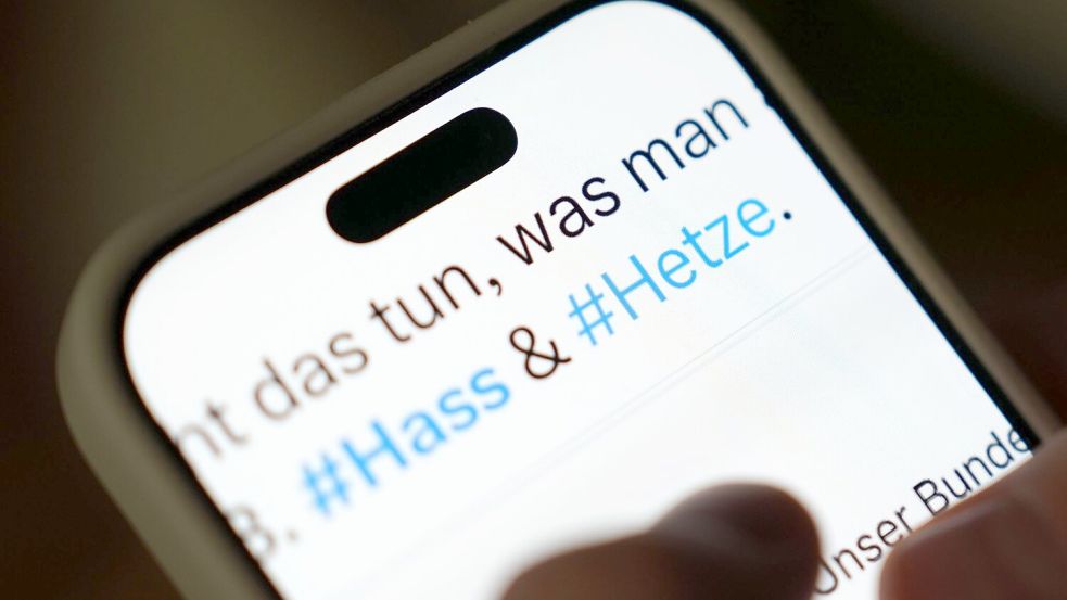 Bei den meisten Beschwerden aus Deutschland geht es um Beiträge auf Instagram, Facebook oder TikTok. (Symbolbild) Foto: Marcus Brandt