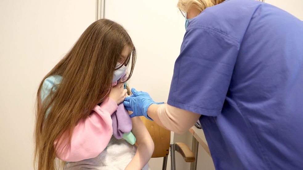 In den ersten Jahren nach der Ankunft sind die Hürden für Flüchtlinge im Gesundheitswesen laut einer Studie besonders hoch. (Symbolbild) Foto: Bodo Schackow