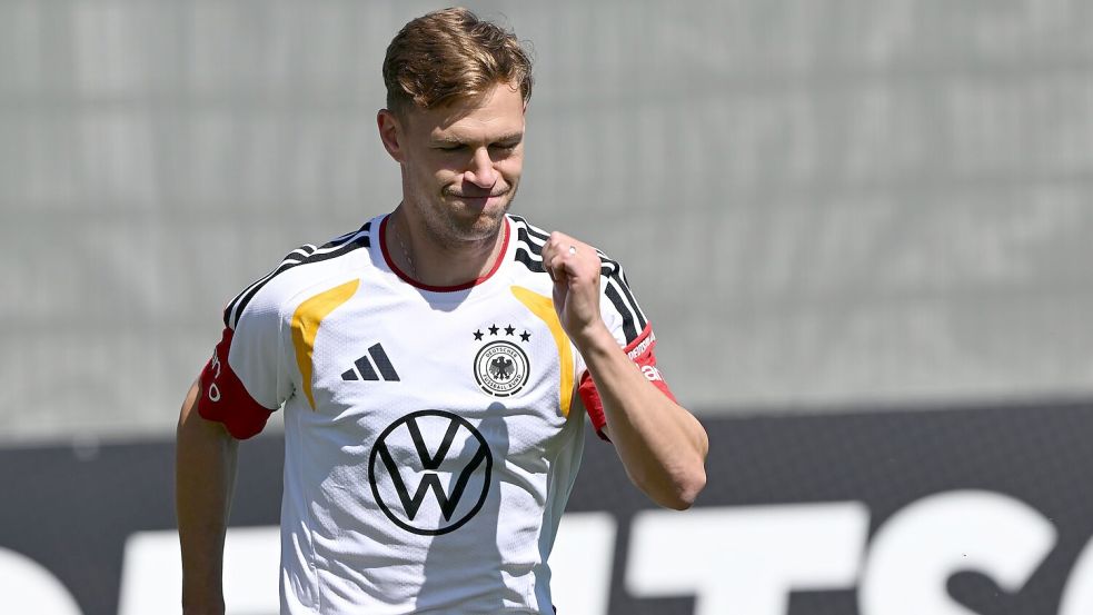Joshua Kimmich geht als Kapitän immer voran, auch auf dem Trainingsplatz. Foto: Federico Gambarini/dpa
