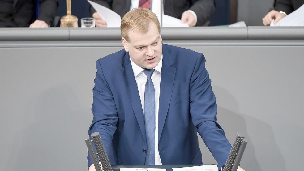 Stegemann hatte erst vor wenigen Tagen in der Debatte über Pflegekosten mit der Forderung Aufsehen erregt, dass auch Wohneigentum herangezogen werden sollte. (Archivbild) Foto: Christophe Gateau/dpa