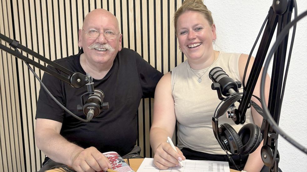 Anke und Peter Klöpper hatten während der Podcastaufnahme einige Anekdoten parat. Foto: Wolf-Rüdiger Saathoff