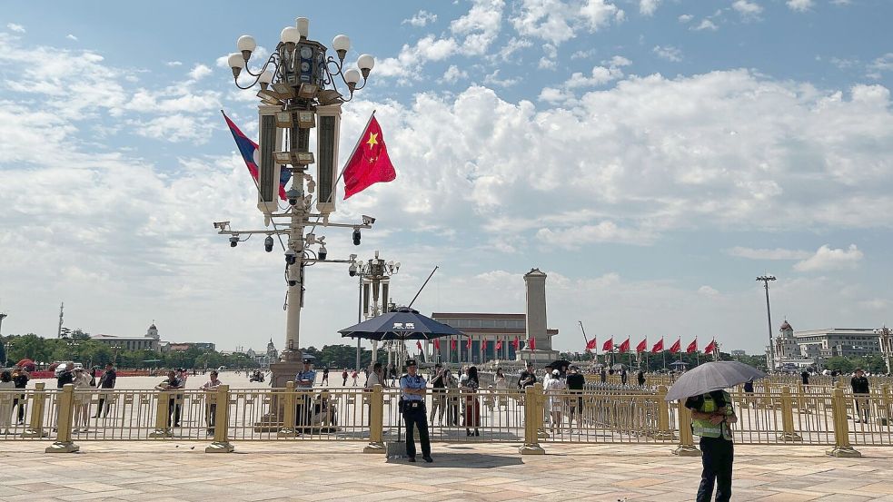 Auf dem Tian’anmen-Platz herrschte zum Gedenktag Normalität. Foto: Johannes Neudecker/dpa