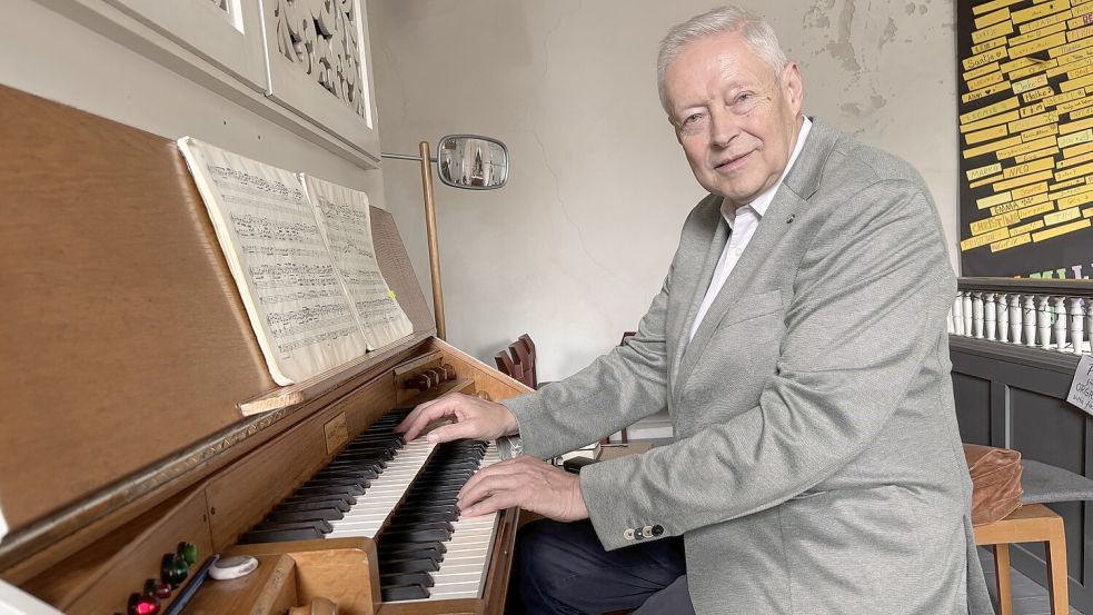 Weert Smid hat 54 Jahre lang an der Orgel der Kirche Weene gesessen. Foto: Christin Wetzel