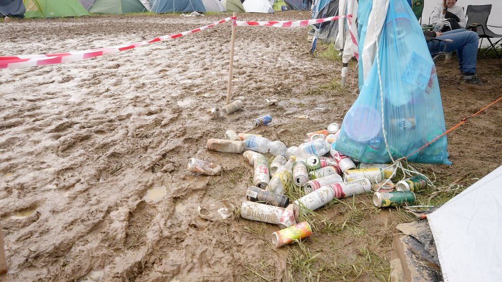 Leere Dosen sind nur ein Beispiel für Müll, der bei einem Festival anfallen kann. Foto: Thomas Frey