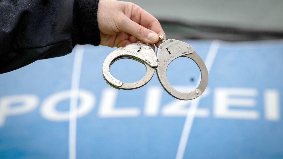 Unter anderem Kokain und Cannabis wurden auf Norderney sichergestellt. Die Polizei nahm einen 24-Jährigen fest. Symbolfoto: Soeren Stache/dpa