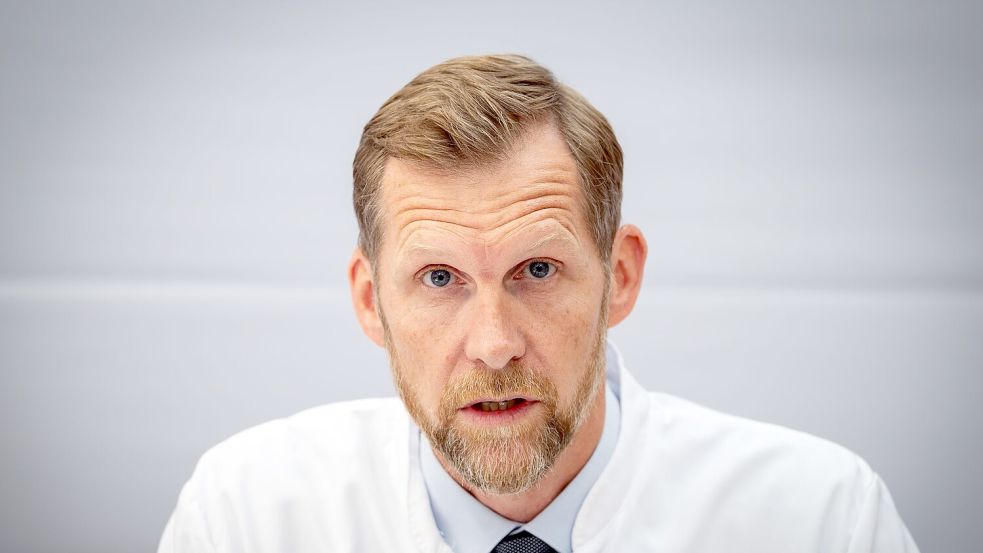 Die Charité wäre bereit, weitere Ebola-Patienten zu behandeln, sagt Sander. Foto: Soeren Stache