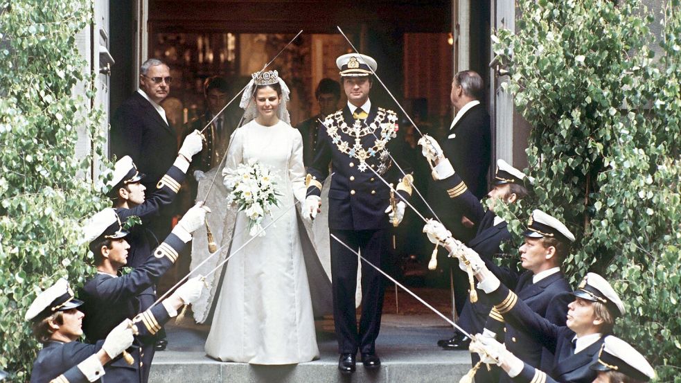 Traumhochzeit in Stockholm: Am 19. Juni 1976 geben sich König Carl XVI. Gustaf und Silvia das Jawort. (Archivbild) Foto: dpa
