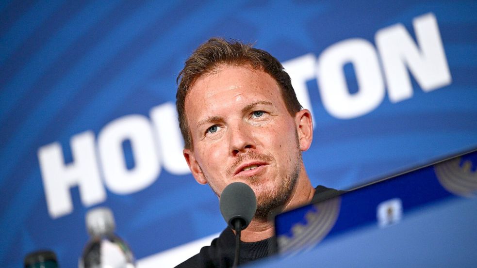 Der WM-Auftakt gegen Curaçao ist für Julian Nagelsmann angesichts der klaren Rollenverteilung wie ein DFB-Pokalspiel. Foto: Tom Weller/dpa