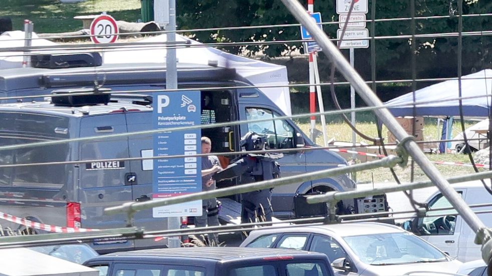 Die Polizei fand bei Durchsuchungen einen verdächtigen Gegenstand, der sich später aber als ungefährlich herausstellte. Foto: Förster