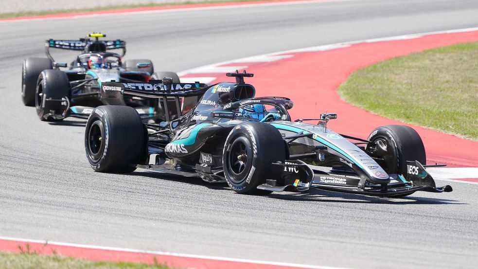 Im Mercedes-Stallduell muss George Russell (vorn) womöglich bald Kimi Russell die Vorfahrt gewähren. Foto: David Davies