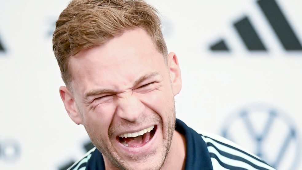 Bestens aufgelegt nach dem Topstart in seine dritte WM: Joshua Kimmich. Foto: Federico Gambarini/dpa