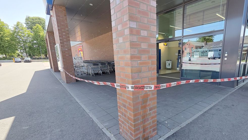 Beim Lidl an der Ubbo-Emmius-Straße in Leer hat es am Dienstagmittag einen Polizeieinsatz gegeben. Foto: Bodo Wolters