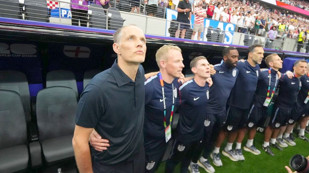 Beim Abspielen der Nationalhymne hatte Tuchel ein Problem. Foto: Julio Cortez