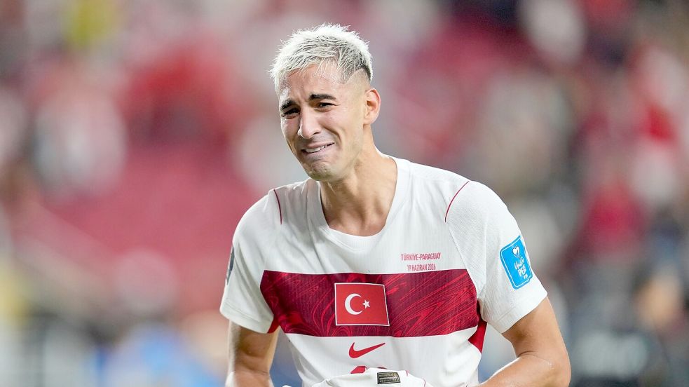 Mert Müldür reagierte sehr emotional auf die Niederlage und das Aus in der Gruppenphase. Foto: Eugene Hoshiko