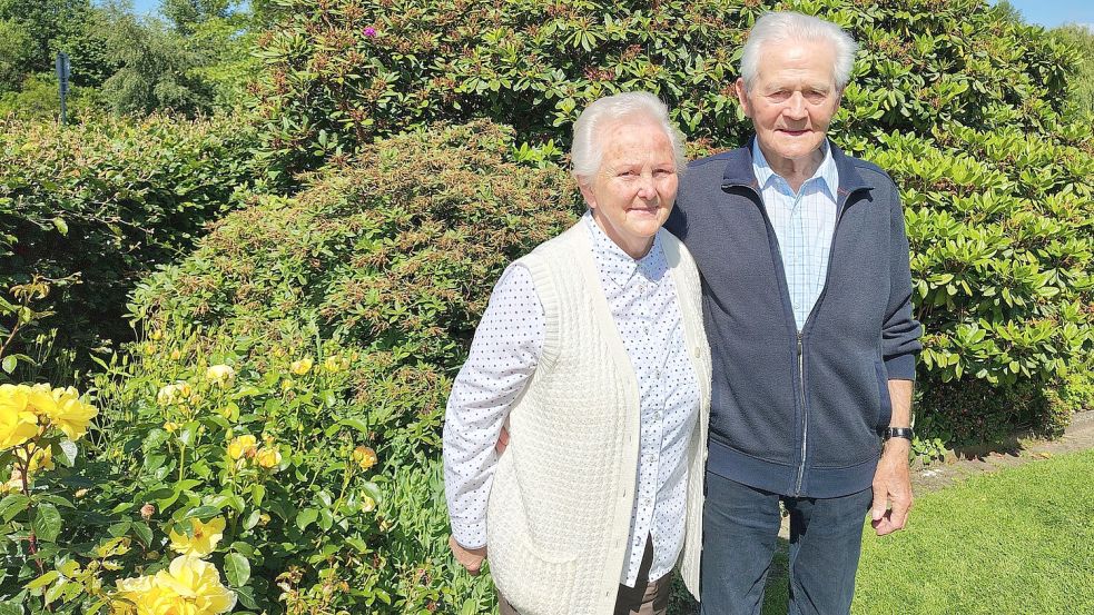 Agnes und Wilhelm Rocker haben viel zusammen erlebt. Heute feiern sie ihren 65. Hochzeitstag. Foto: Karin Böhmer