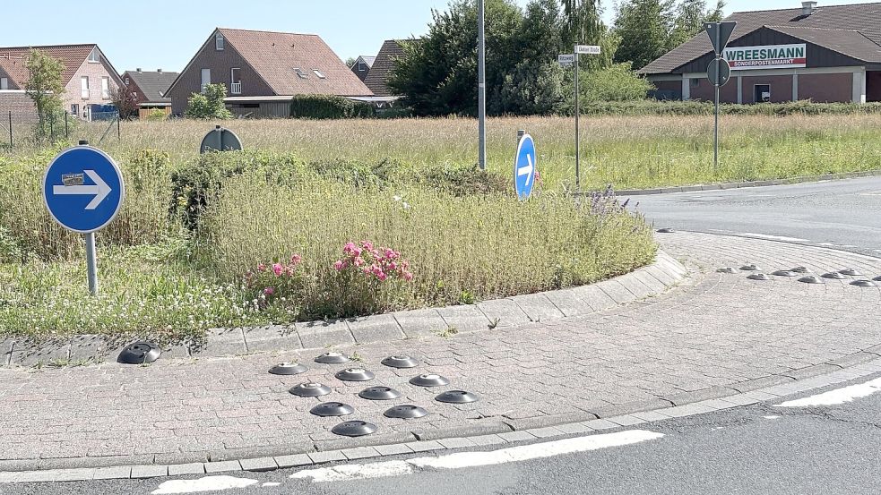 Der Kreisel im Zuge der Ekelser Straße wird rund sechs Wochen lang vollgesperrt. Foto: Aiko Recke