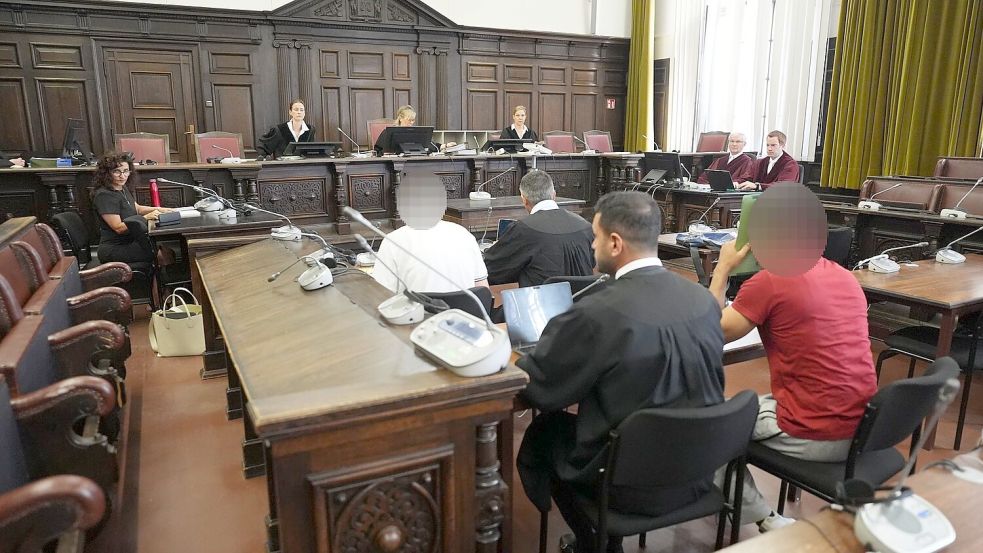 Der Hauptangeklagte laut Anklage soll in Dienten des iranischen Geheimdienstes gestanden haben. Foto: Marcus Brandt/dpa