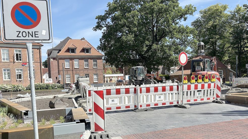 Plötzlich dicht: Von der Kreuzung Fischteichweg/Julianenburger Straße aus kommt man derzeit nicht mehr auf den Georgswall. Foto: Mieke Matthes