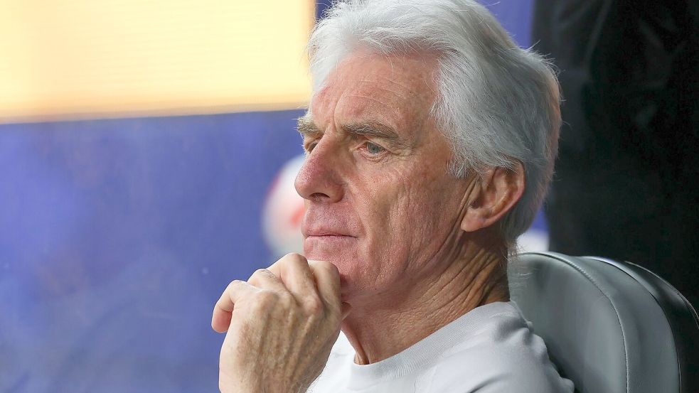 Südafrikas Cheftrainer Hugo Boos lässt seine Zukunft offen. Foto: Bai Xuefei/XinHua/dpa