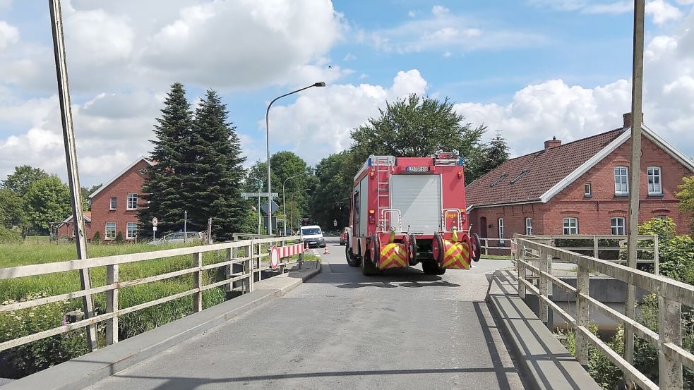 Die Rabenbrücke war kurzzeitig für den Verkehr gesperrt. Foto: Clarissa Scherzer