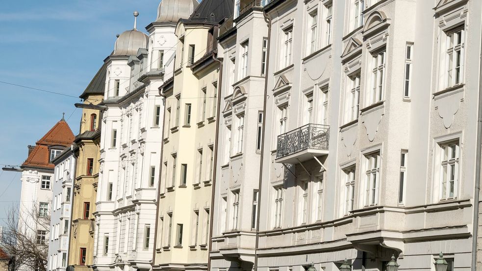 Wohnungen in München: Gerade im Süden von Deutschland sind die Immobilienpreise stärker gestiegen als die Einkommen Foto: Peter Kneffel/dpa