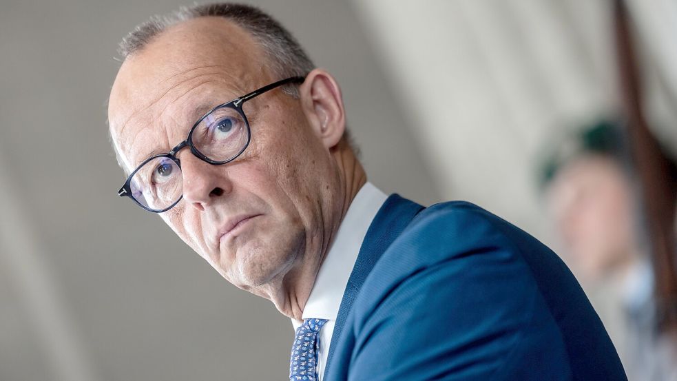 Kanzler Friedrich Merz will der Wirtschaft etwas Gutes tun. Foto: Michael Kappeler/dpa